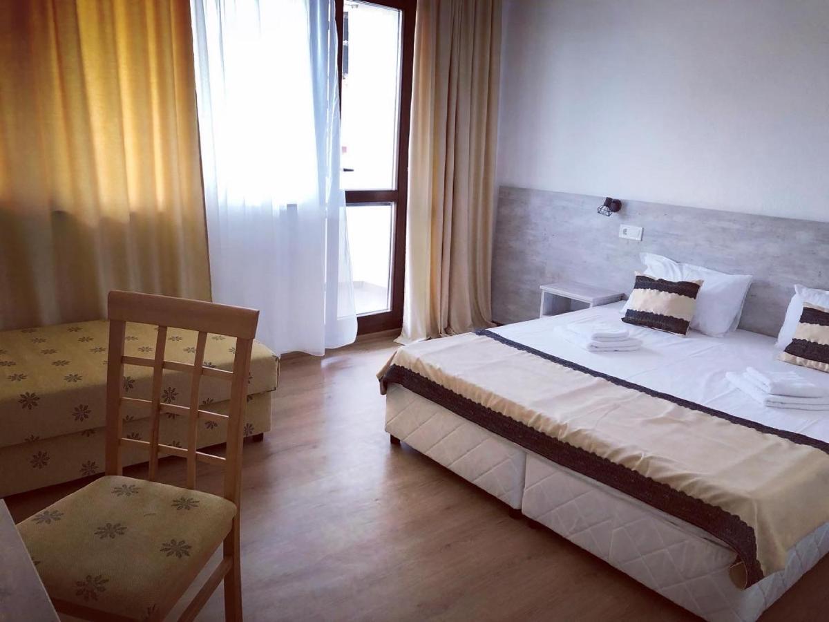 Guest Rooms Southern Nights فارفارا المظهر الخارجي الصورة