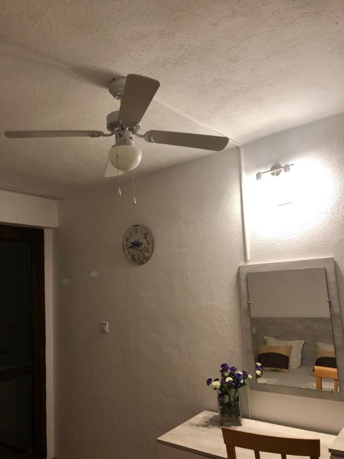 Guest Rooms Southern Nights فارفارا المظهر الخارجي الصورة